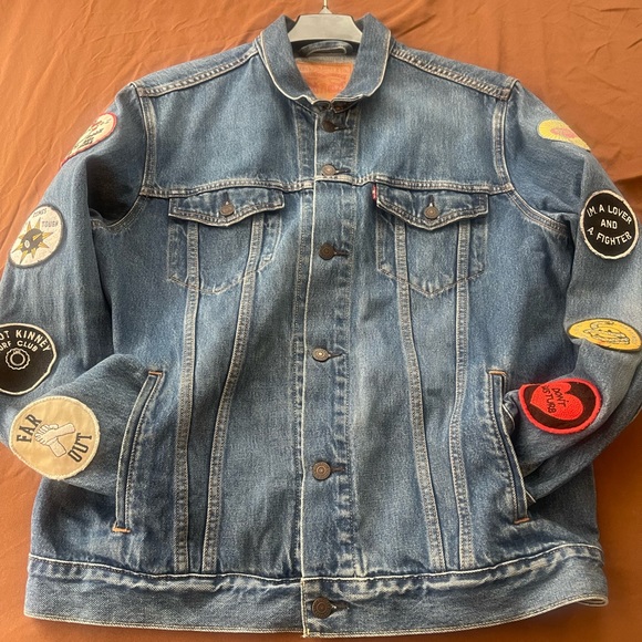 Levi's Limited Men's Vintage Patched Stonewash Blue Trucker Jacket Size XL - Picture 5 of 8